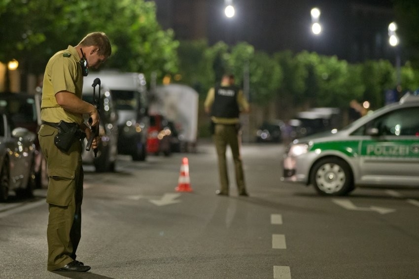 Около 2,5 хил. души са напускали концерт в момента на взрива в Ансбах