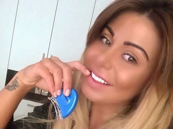 Светлана Василева се фука със зъби за 60 бона