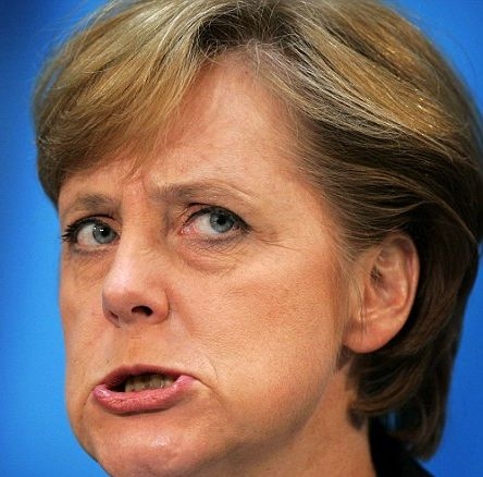 MailOnline: Германия клокочи срещу Меркел след кървавата седмицата на терора! 