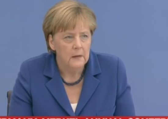 Меркел току-що проговори за терористичните атаки: Това е шамар в лицето на Германия (ВИДЕО) 