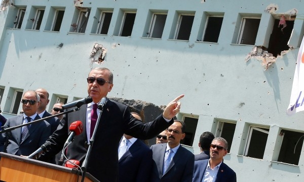 Турските власти прехващали криптирани съобщения между организаторите на провалилия се преврат