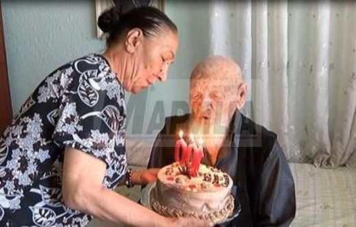 Невероятната история на столетника дядо Салим, който всъщност е на 103
