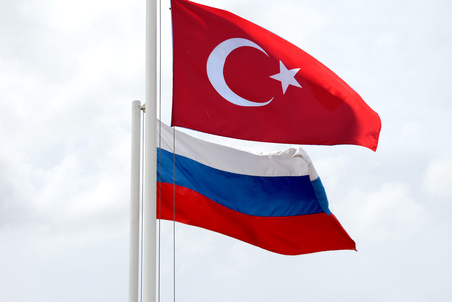 Life.ru: 5 плюса за Русия от проваления метеж в Турция
