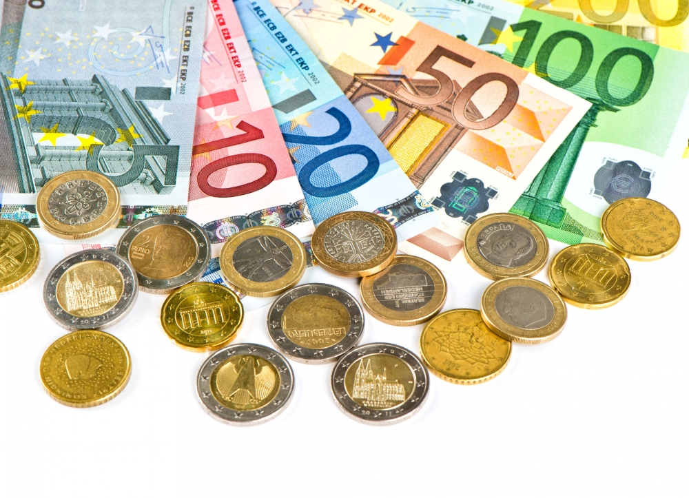 Наши експерти: Въвеждането на еврото няма да вдигне цените