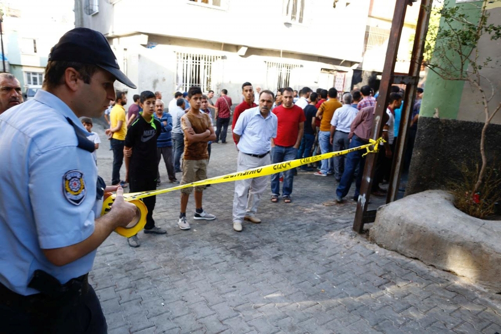 Открити са останки от пояс с експлозиви на мястото на атентата в Турция