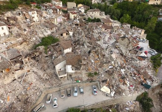 Ужас: Трусовете в Италия доведоха до сериозни деформации на Земята