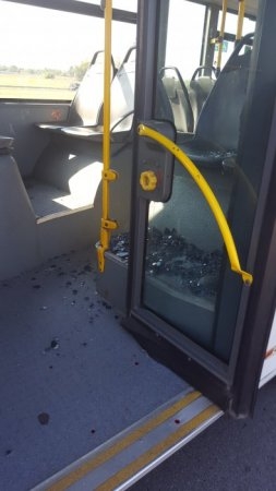 Пострадала жена проговори за касапницата с автобус 84 на летището! На СНИМКИ от автомелето се вижда кръв