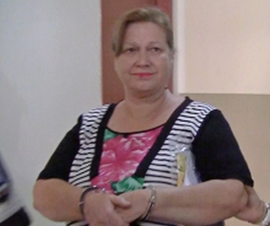 Учителката-мъчителка от Бургас имала и пистолет