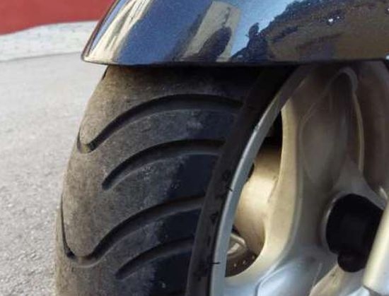 Възрастен мотоциклетист се удари в ТИР. Сблъсъкът се оказа фатален 
