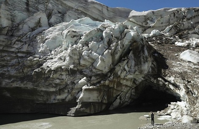 Става плашещо! С 3 км се е стопил най-големият ледник в Австрия (СНИМКИ)