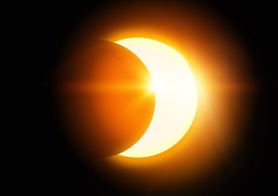 Учени от Оксфорд с изненадваща прогноза за пълните слънчеви затъмнения  