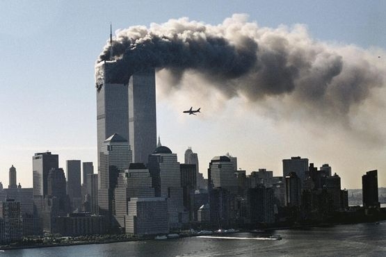 Вижте 25-те най-драматични СНИМКИ от атентатите на 11 септември в САЩ