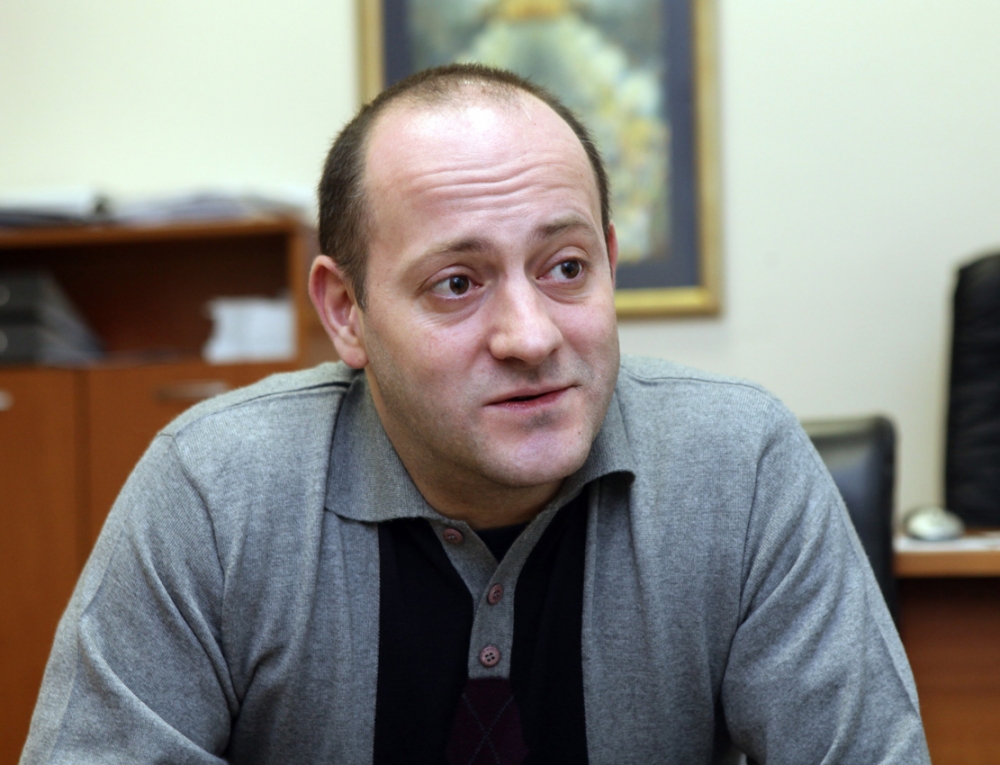 Росен Марков удостои с приз "Фалос за политици" Радан Кънев (СНИМКИ 18+)