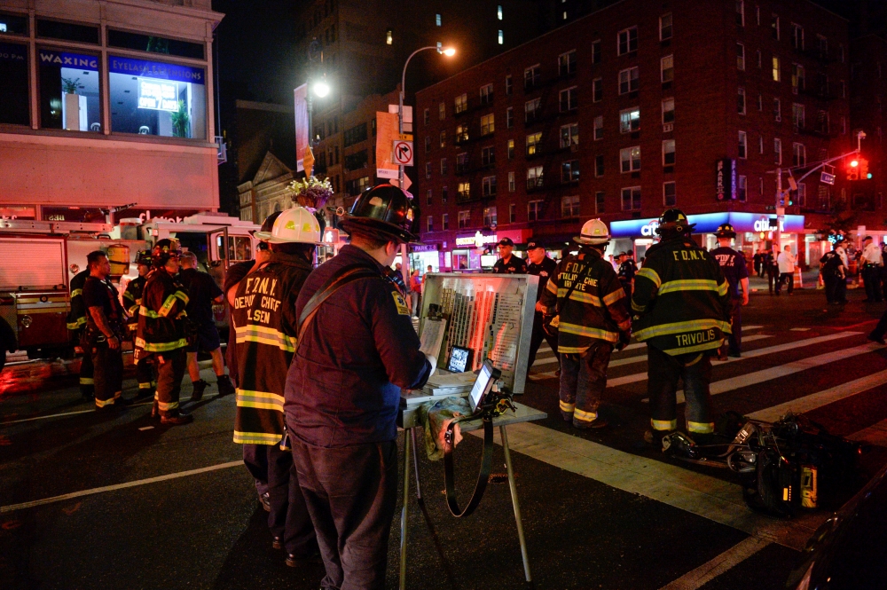 Чудовищната експлозия, която разтърси Манхатън, била причинена умишлено (СНИМКИ/ВИДЕО)