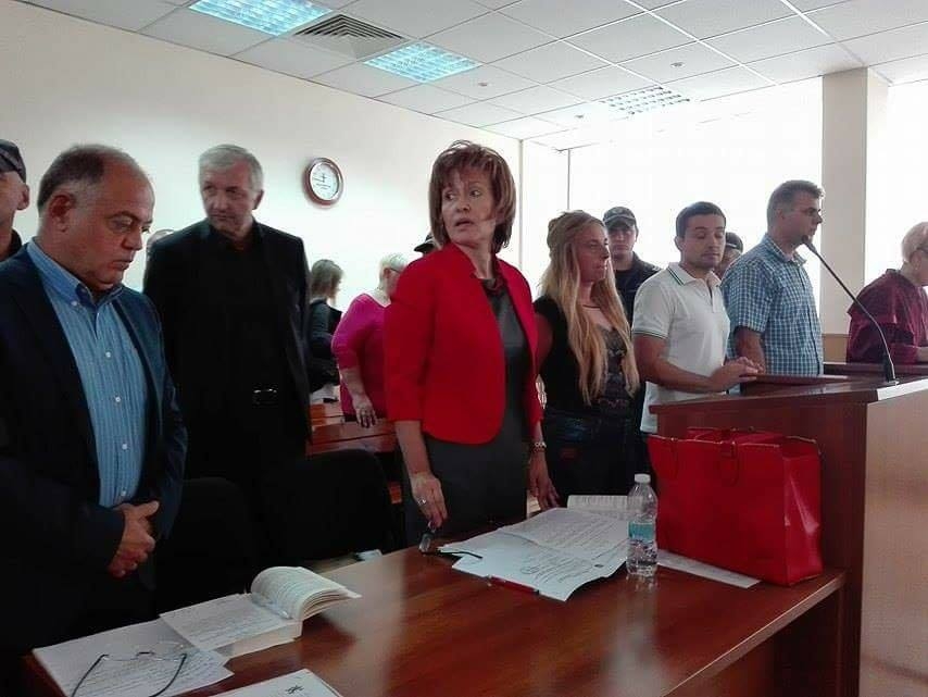 Ген. Атанас Атанасов брани корумпирания кмет на Перущица в съда 