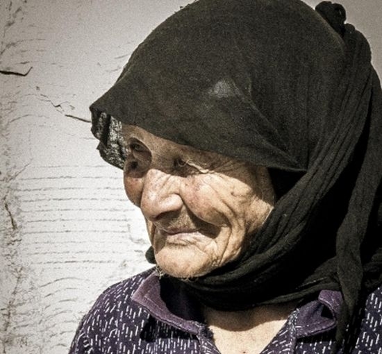 Заради торба с храна престъпник преби баба в Пловдив