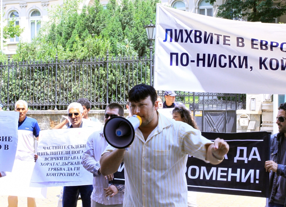 Жертва на брутална схема пред "ШОУ": Борецът срещу банките Светлозар Николов ме измами жестоко!