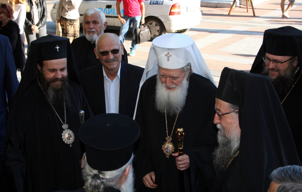 Патриарх Неофит откри IX международна среща за проучване на религиите и гибелните култове (СНИМКИ)