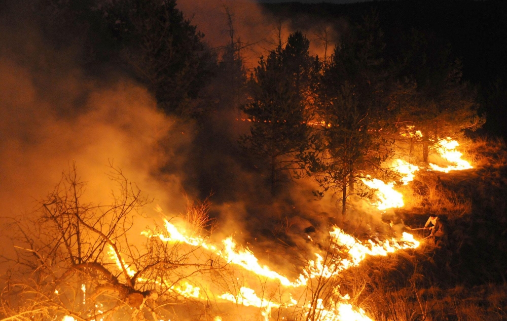 Огнена стихия изпепелява всичко до Бобошево
