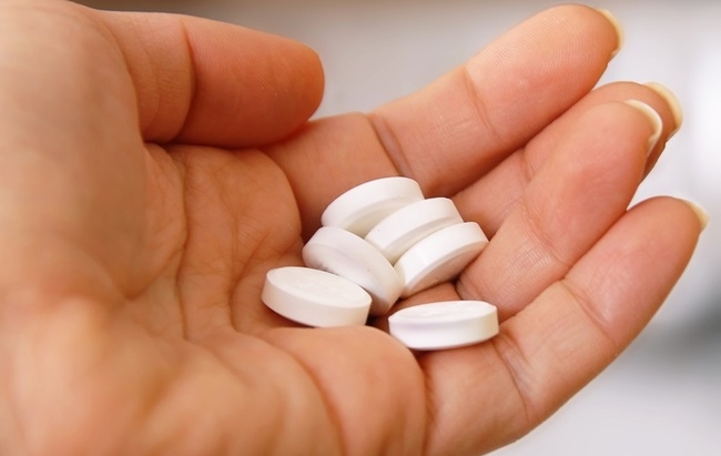 Киевски експерт: Украинците нямат пари дори и за аспирин   