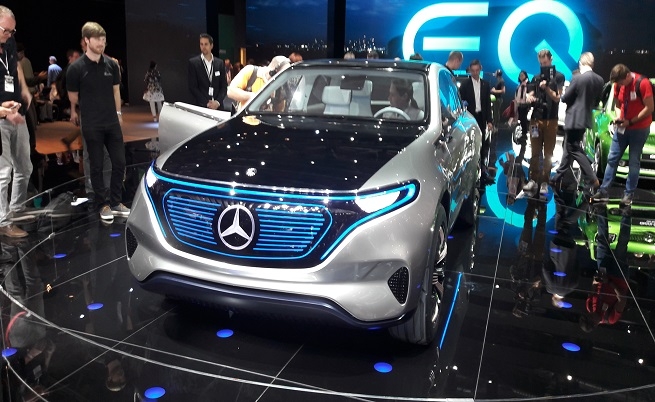Това Mercedes ли е? Generation EQ е близо до произодството, но не е много типична за луксозния бранд