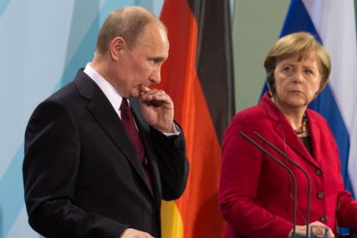 Меркел с призив към Путин и Русия: Сложете край на ужасяващото насилие в Сирия!  