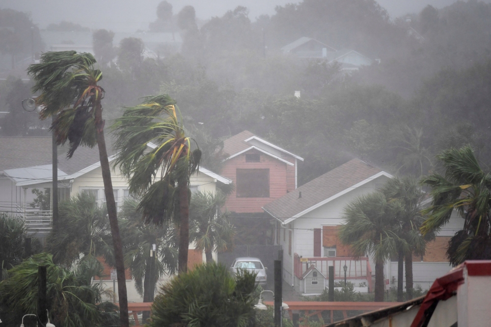 Защо повече никой ураган няма да бъде кръстен Матю? (СНИМКИ/ВИДЕО)