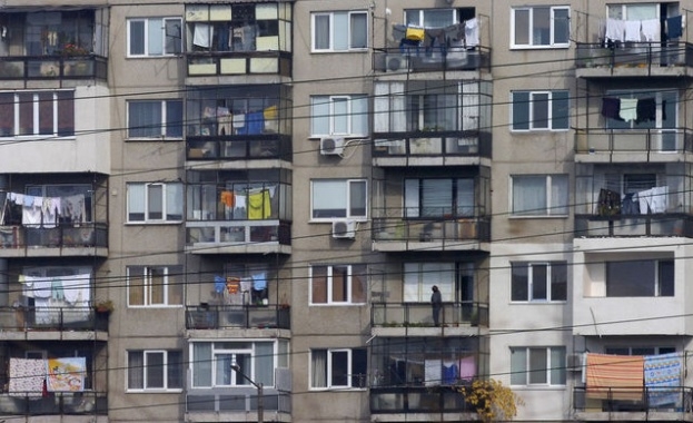 Извънредно от МВР! Блок се напука в София, евакуират спешно обитателите му