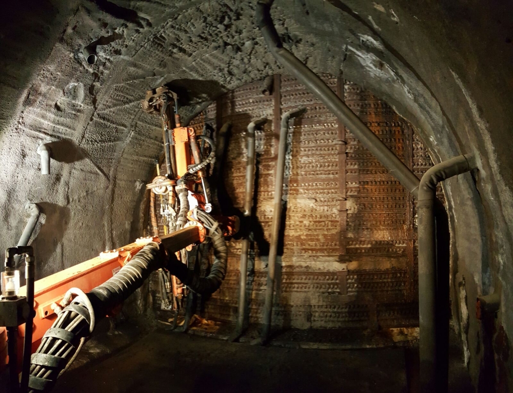 АПИ се отчете за ремонта на тунел „Витиня” (СНИМКИ)