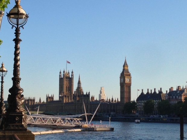 Шок в Лондон: Разследват изнасилване в сградата на британския парламент 