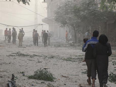 Терористите и мирните жители започнаха да напускат Алепо   