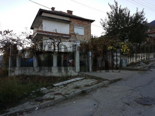Любовен триъгълник с разведена жена в основата на кървавия разстрел в Петричко