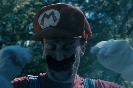 Забавно ВИДЕО с приключенията на водопроводчика Марио от оня свят взриви интернет 