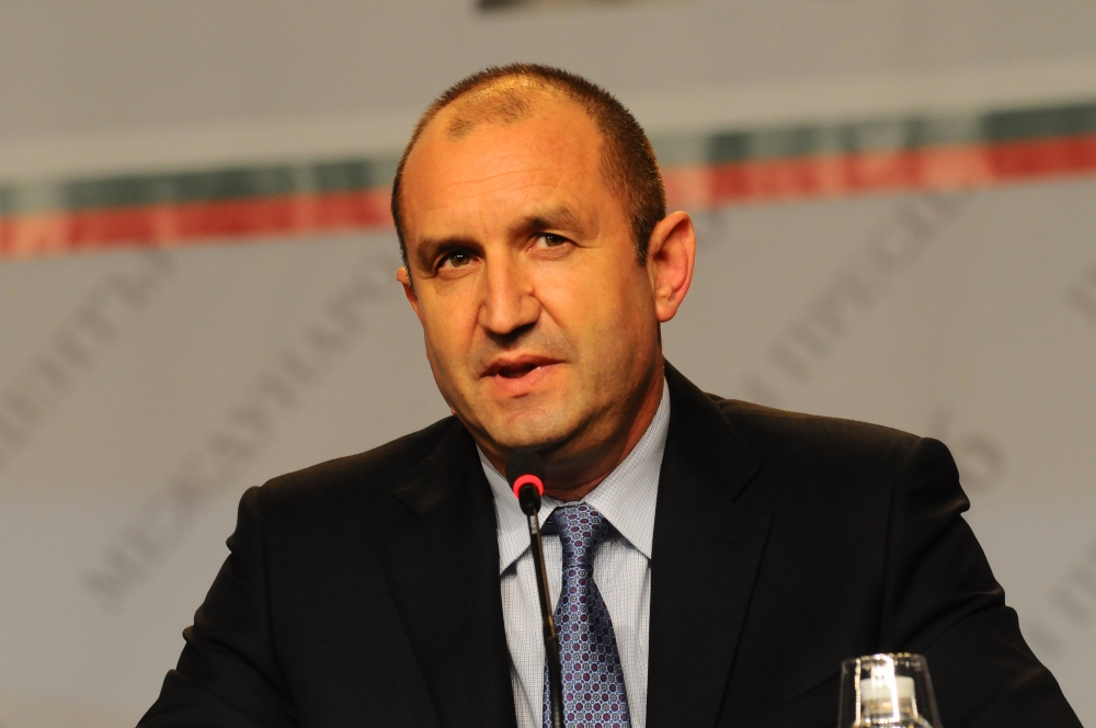 Падна голяма тайна: Радев назначава най-добрия бюджетар в държавата за финансов министър