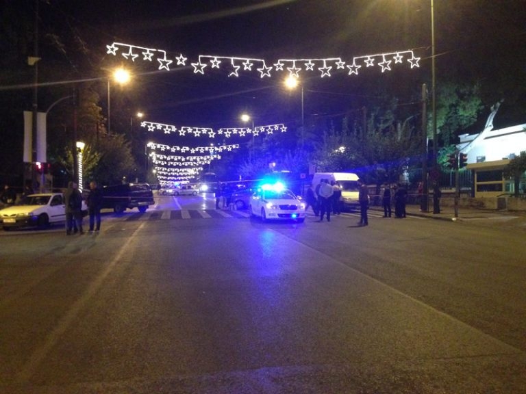 Двама на мотор хвърлиха граната по френското посолство в Атина (ВИДЕО)