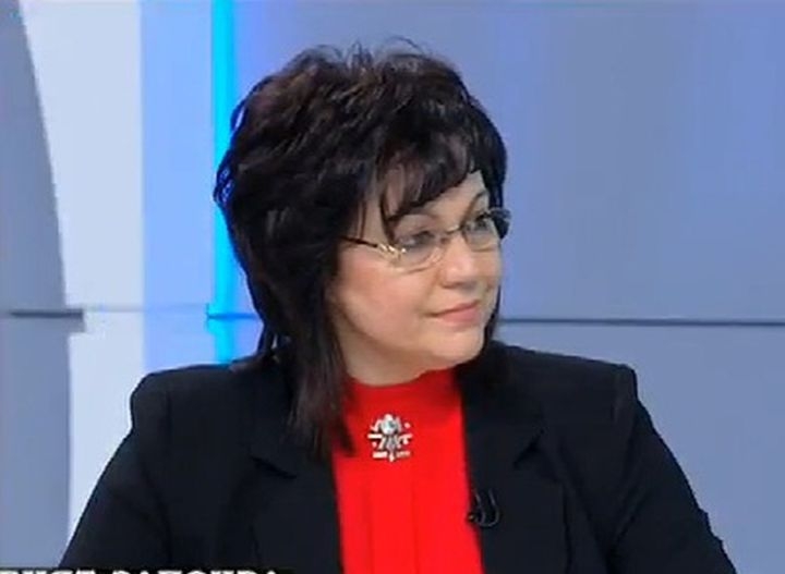 Корнелия Нинова: Борисов лъже за оставката!