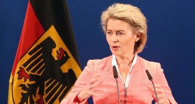 Военният министър на Германия иска Тръмп да си признае дали НАТО му е по-скъпо или Русия 