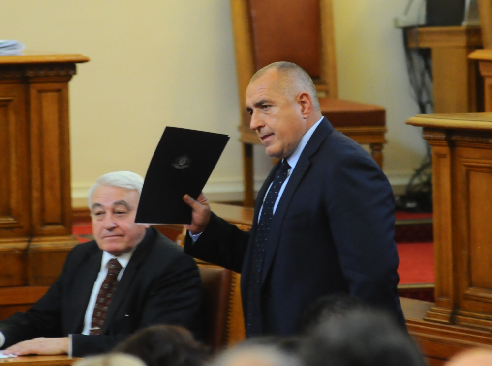 Парламентът прати кабинета „Борисов 2” в историята