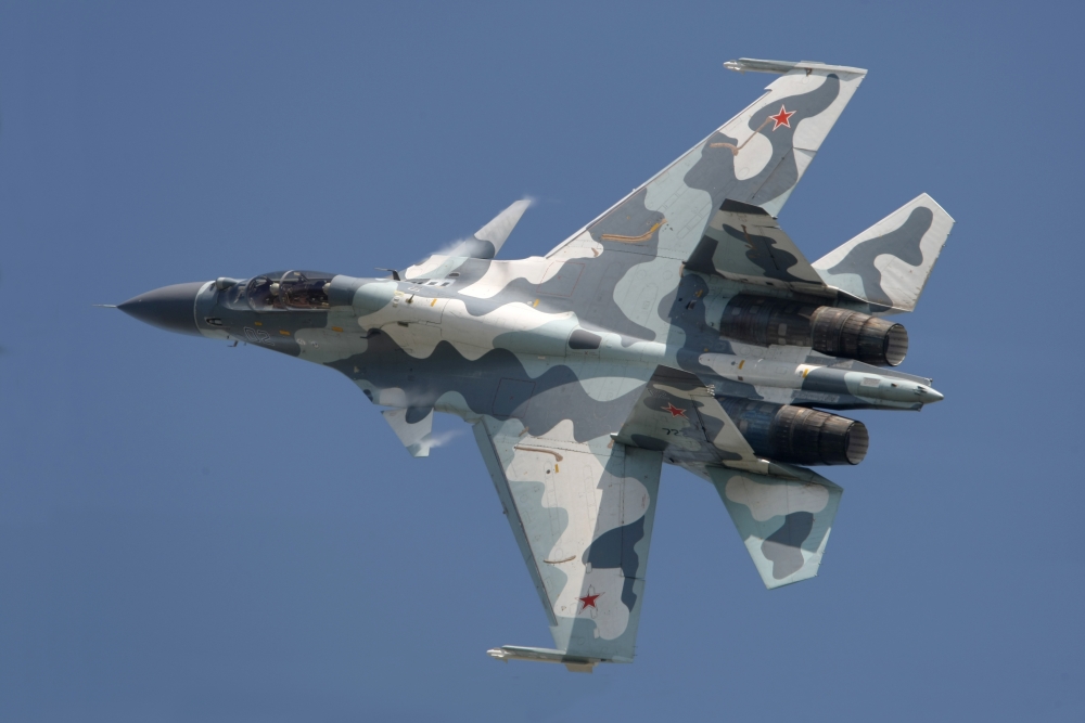 Иран може да закупи от Русия изтребители Су-30