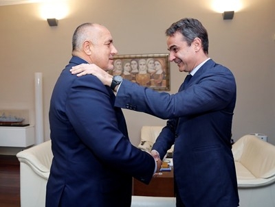 Борисов и Кириакос Мицотакис умуваха как да спрат бежанците, отправили се към Гърция и България
