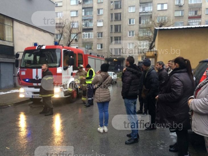 Грандиозен скандал за хиляди евро избухна след пожар в Пловдив: Роми клеветят огнеборци! Шокиращи подробности и СНИМКИ