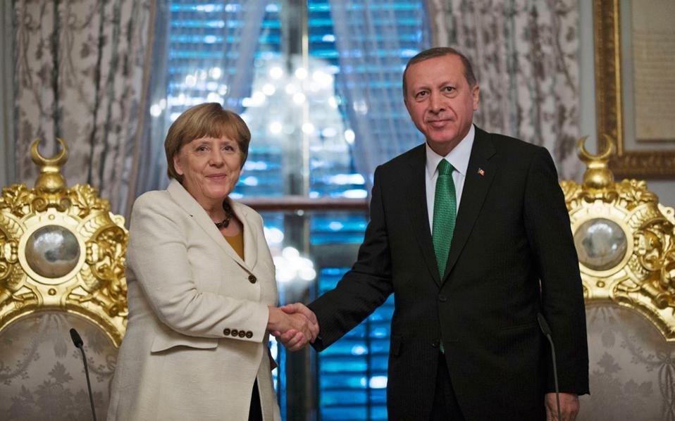 Anadolu Agency предаде за много ключов разговор между Ердоган и Меркел