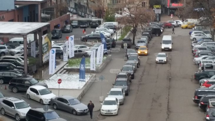 Богати зърнопроизводители блокираха Пловдив, от общинска охрана вдигат рамене (СНИМКИ)