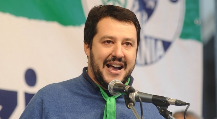 Разследват италиански министър заради бежанците от кораба „Дичота“