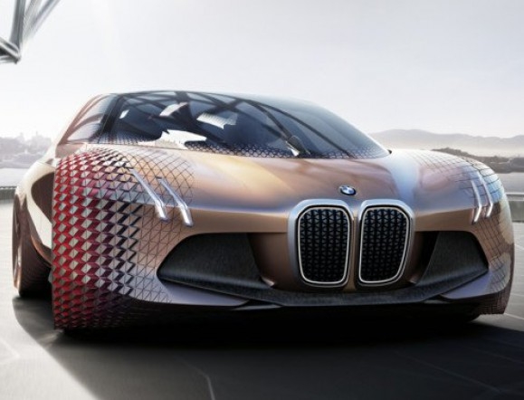 Шпионски СНИМКИ на най-новата и мощна 7-ица на BMW