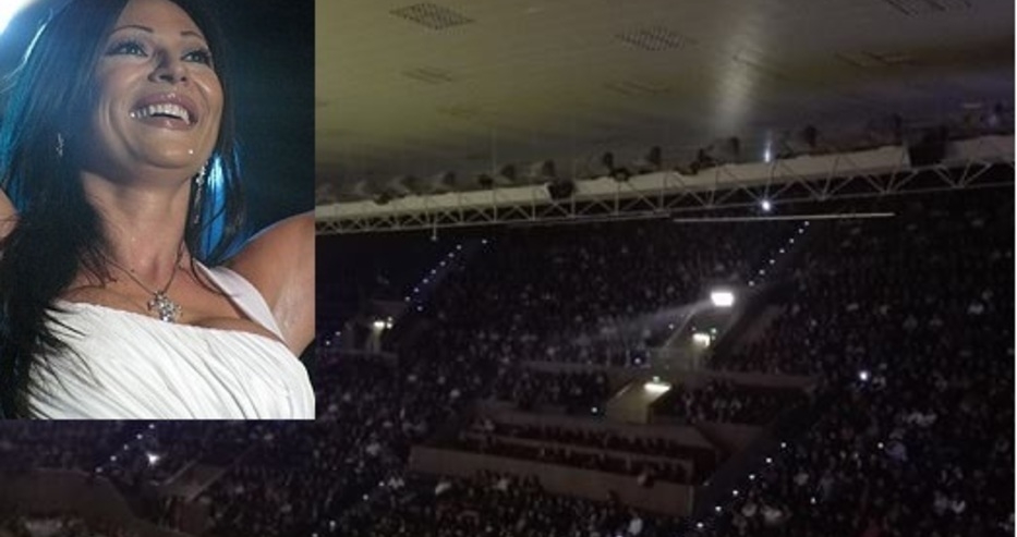 Кралицата на балканската музика взривява Спортна зала във Варна. Близо 5 000 човека са на крака (ВИДЕО)