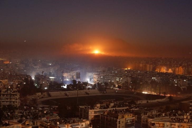 Алепо пада! „Тотален крах”, обявиха наблюдатели (СНИМКИ/ВИДЕО)