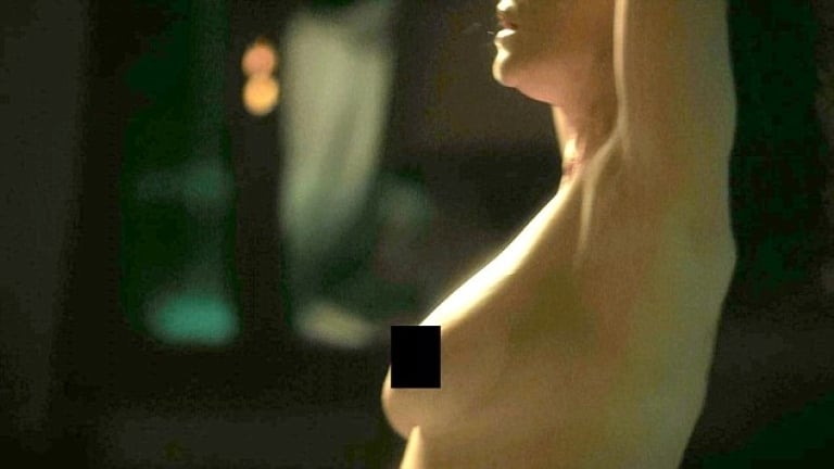 Моника Белучи се снима в страстна секс сцена (СНИМКИ/ВИДЕО 18+)