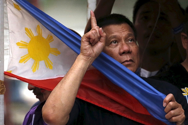 Президентът на Филипините: Довиждане, Америка, не ни трябват парите ви