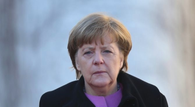 Меркел с първи думи след ужасяващия терористичен акт в Берлин